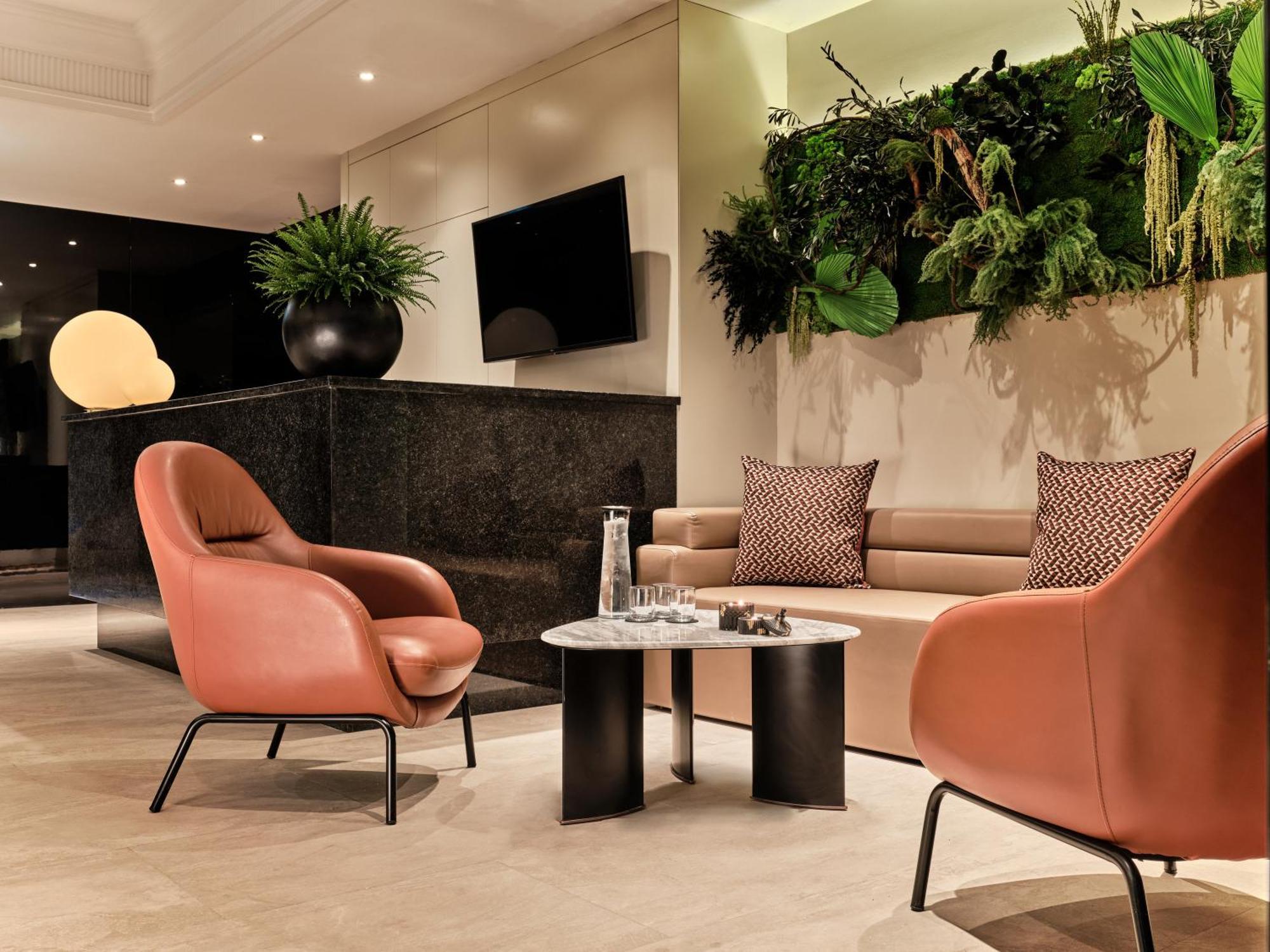 מלון Crowne Plaza Tashkent By Ihg מראה חיצוני תמונה
