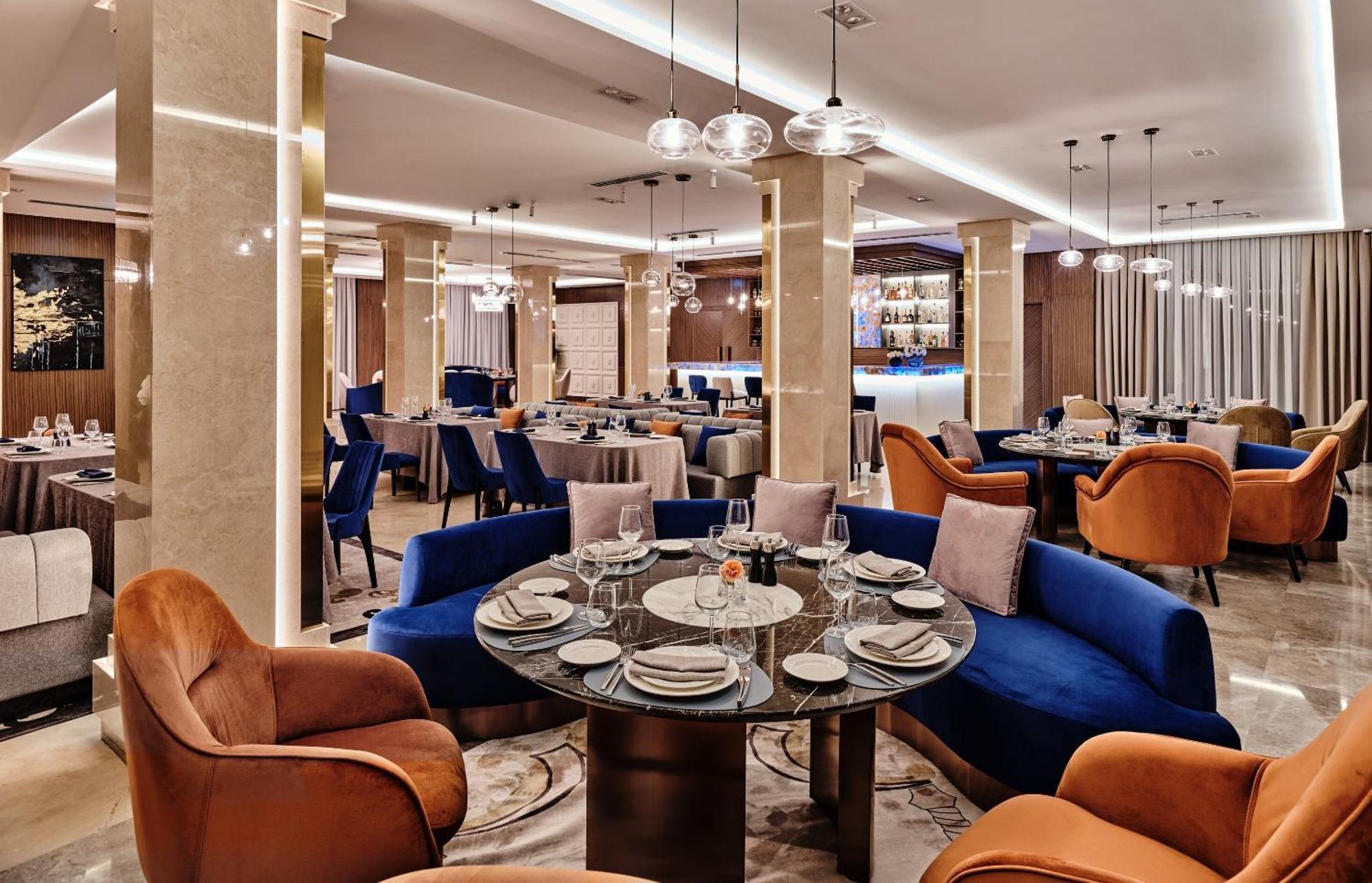 מלון Crowne Plaza Tashkent By Ihg מראה חיצוני תמונה