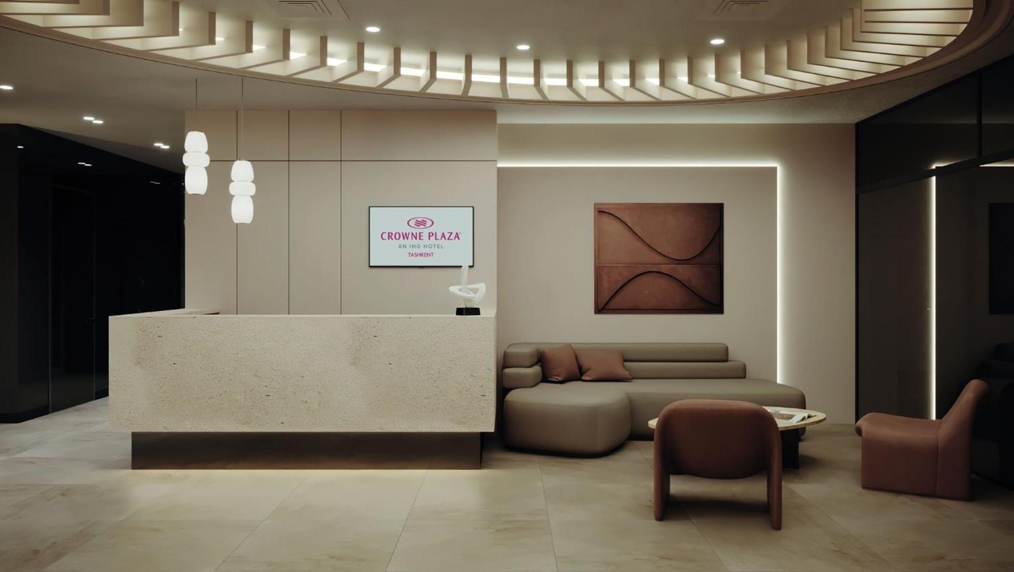מלון Crowne Plaza Tashkent By Ihg מראה חיצוני תמונה