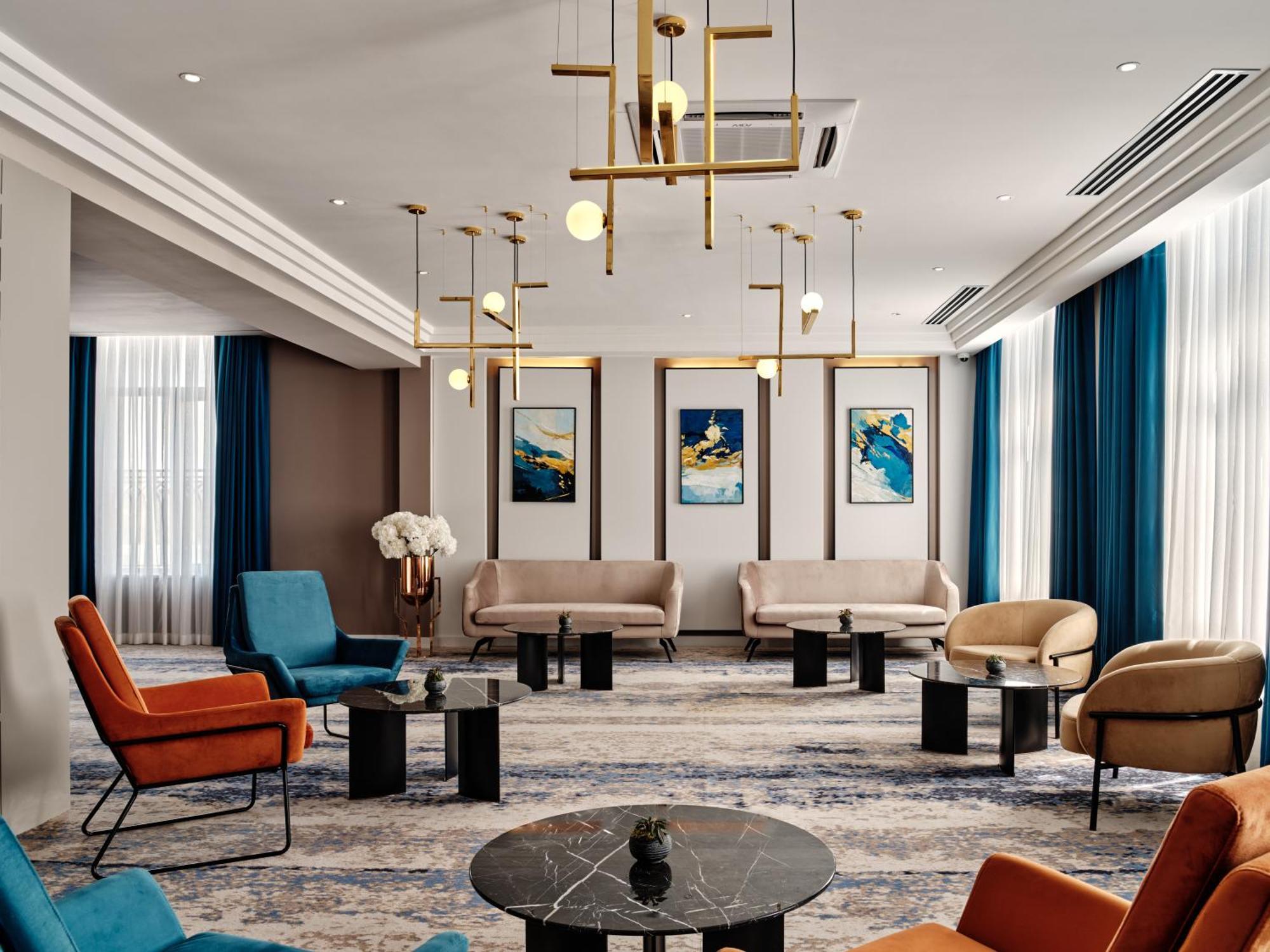 מלון Crowne Plaza Tashkent By Ihg מראה חיצוני תמונה