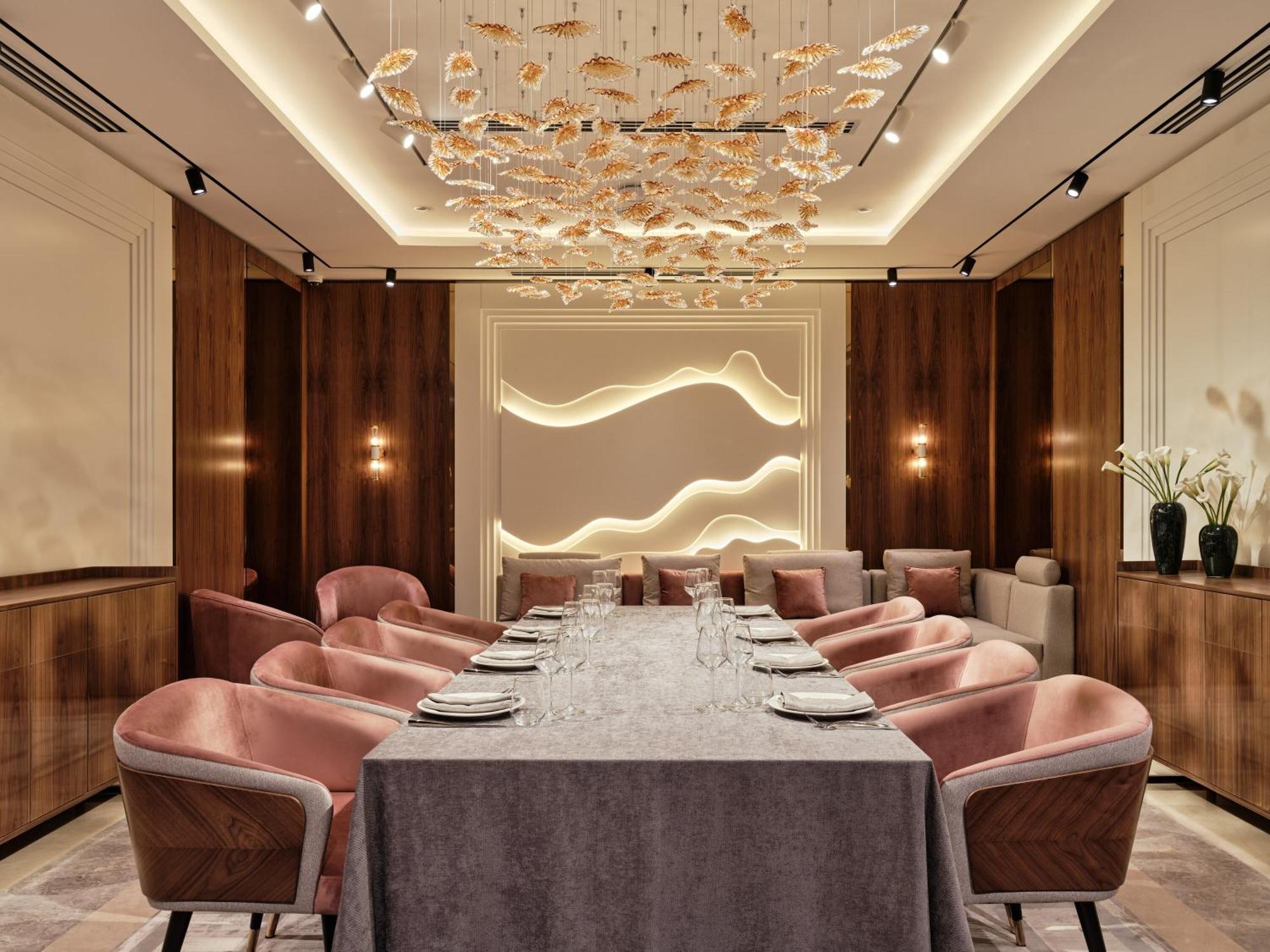 מלון Crowne Plaza Tashkent By Ihg מראה חיצוני תמונה