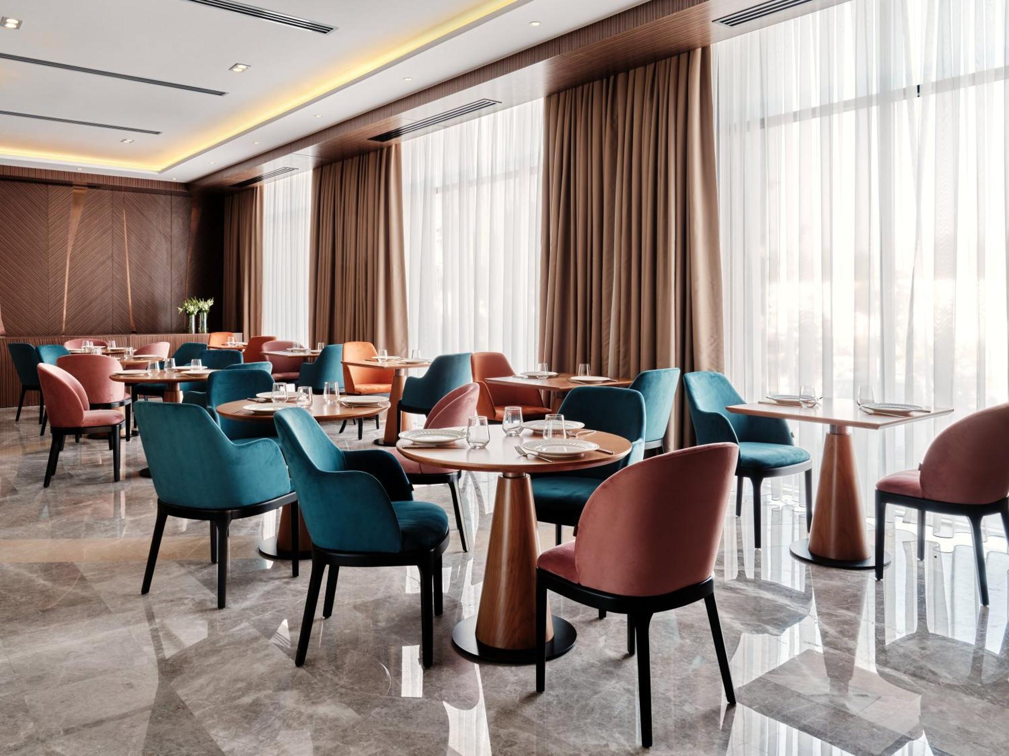 מלון Crowne Plaza Tashkent By Ihg מראה חיצוני תמונה
