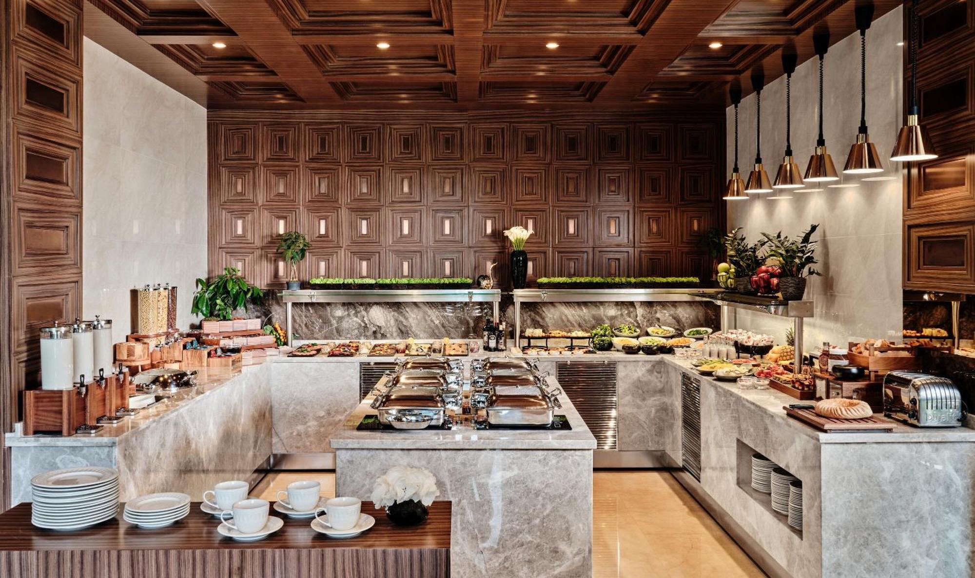 מלון Crowne Plaza Tashkent By Ihg מראה חיצוני תמונה